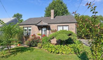 3618 SW 9th St, Des Moines, IA 50315