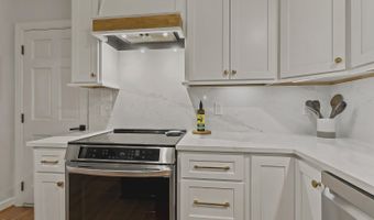 1013 New Chester Ct, Apex, NC 27502