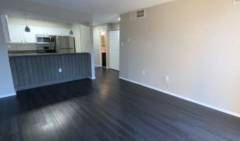 4500 S FOUR MILE RUN Dr 808, Arlington, VA 22204