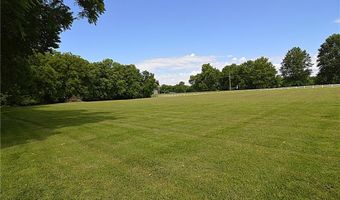 13905 Leavenworth Rd, Basehor, KS 66007