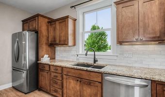 4111 Ballentine Dr, Ames, IA 50010