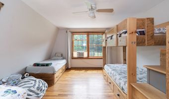 13 Woodridge Dr, Barkhamsted, CT 06063