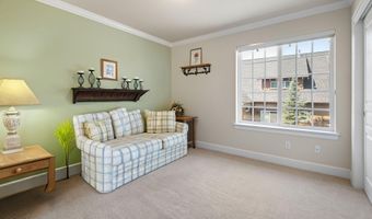 19350 SW Laurelhurst Way, Bend, OR 97702