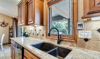 102 N Finch Ct, Andale, KS 67001