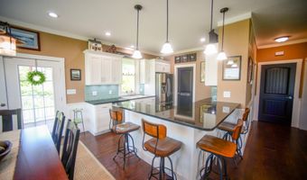 5753 N Golf Course Rd, Bicknell, IN 47512