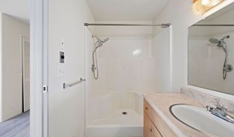 285 WALDORF Pl, Astoria, OR 97103
