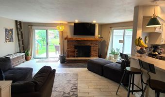 1206 E FRANCES St, Appleton, WI 54911