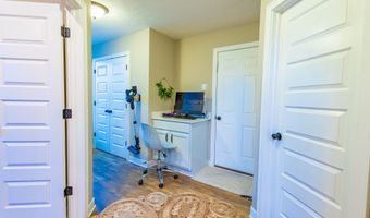 4061 Secretariat Ln, Bargersville, IN 46106