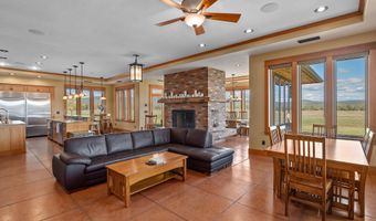 10771 E Langell Valley Rd, Bonanza, OR 97623