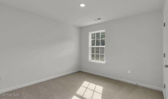 725 Lazy Elm Ln, Aberdeen, NC 28315