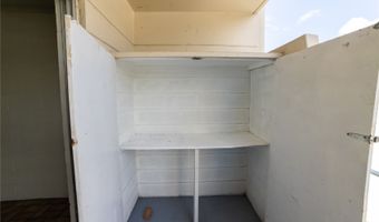 1642 Kewalo St 202, Honolulu, HI 96822