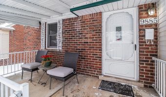 9885 Hubert Ave, Allen Park, MI 48101