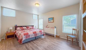 631 HASSETT St, Brookings, OR 97415