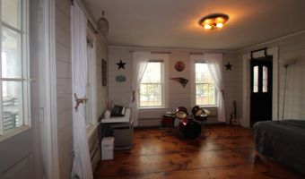 281 Belmont Ave, Belfast, ME 04915