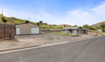 105 Meador St, Asotin, WA 99402