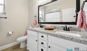 3811 Aquamarine Dr, Carlsbad, NM 88220