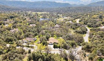 46506 Wallu Ln, Ahwahnee, CA 93601
