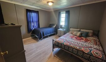 60 Summit St, Baileyville, ME 04694