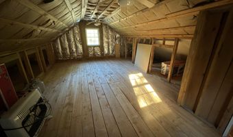 14 Wards Hill Rd, Baldwin, ME 04091