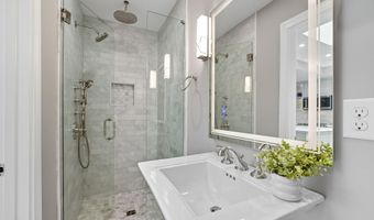 50 SEMINOLE LANDING Rd, Atlantic Beach, FL 32233