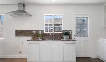 1124 W 123rd St, Los Angeles, CA 90044