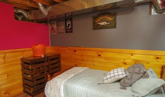 47 Gales Rd, Abbot, ME 04406