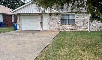 53 Holly Dr A, Bentonville, AR 72712