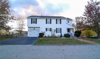 5 Edgewood Ave, Cumberland, RI 02864