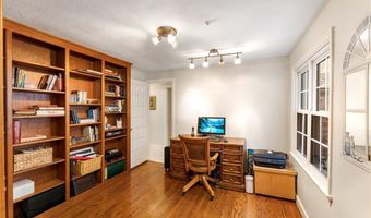 12 Georgiana Dr, Cumberland, RI 02864