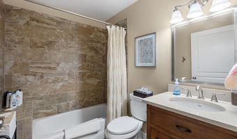 70 Sanchez Rd, Belen, NM 87002