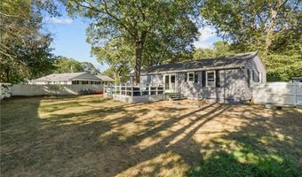 21 Lake Dr, North Kingstown, RI 02852