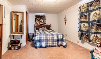 214 S Elm St, Albion, IN 46701