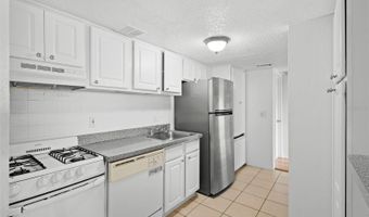 123 BLUE POINT Way 320, Altamonte Springs, FL 32701