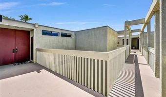 4513 Cove Dr 17, Carlsbad, CA 92008