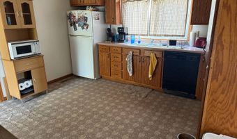 325 S Maple St, Ainsworth, NE 69210