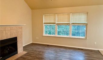 2 Radcliffe Dr, Bella Vista, AR 72714
