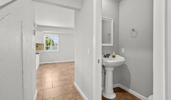 16325 Tacoma Ln, Anderson, CA 96007