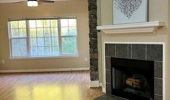 2000 Olde Eastwood Village Blvd 305, Asheville, NC 28803