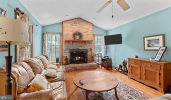 5 WATERWHEEL Cir, Dover, DE 19901