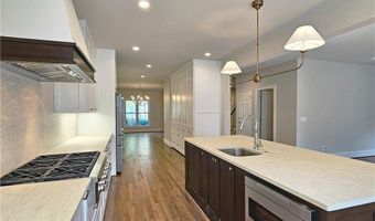 5650 River Oaks Pl, Atlanta, GA 30327