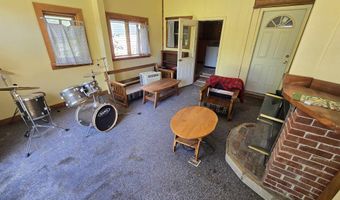 150 South St, Akron, IA 51001