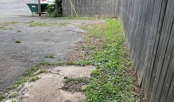 613 N 3rd St, Bardstown, KY 40004