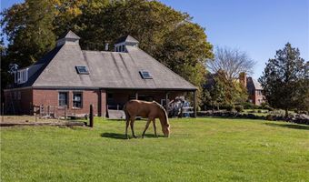 2180 Tower Hill Rd, North Kingstown, RI 02874