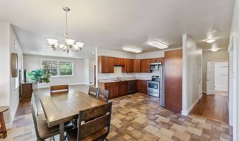 847 CARTER St, Bandon, OR 97411