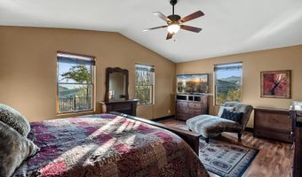 35369 S Pinnacle Pl, Black Canyon City, AZ 85324