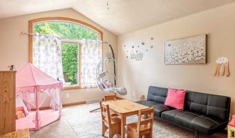1501 S Weimar St, Appleton, WI 54915
