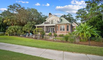 3 Butterfield Ln, Beaufort, SC 29907