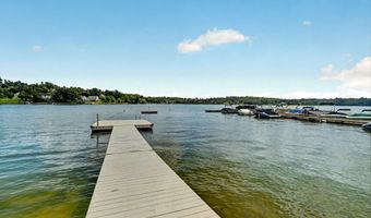 78 Arrowhead Rd, Brookfield, CT 06804