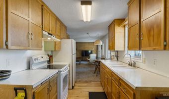 3 Laguna Pl, Cascade, ID 83611