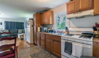 7 Broadview Ave, Bristol, RI 02809